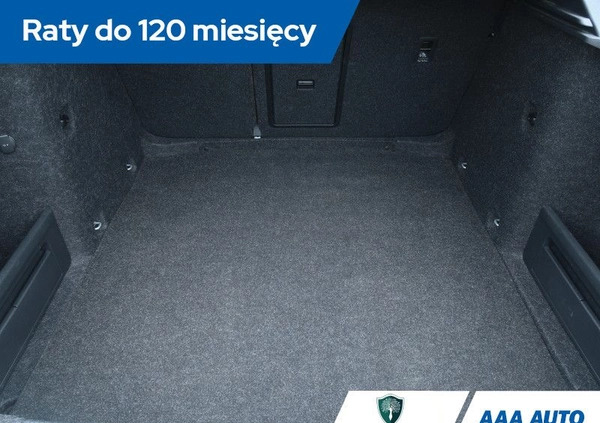 Skoda Octavia cena 72000 przebieg: 110208, rok produkcji 2018 z Łazy małe 277
